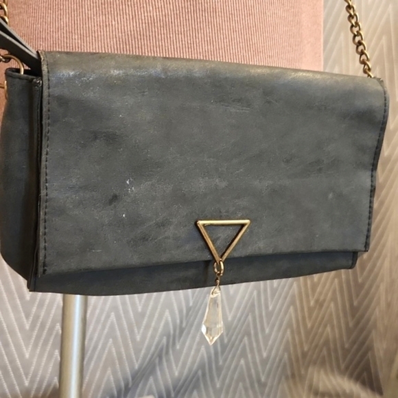 Womens Twig & Arrow blackish/gray crossbody bag with hanging bead. - Picture 8 of 16